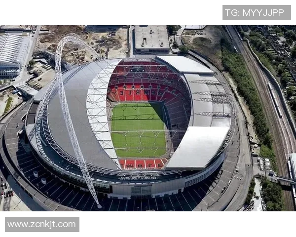 欧冠决赛温布利草坪质量问题引发球员们的集体不满与吐槽